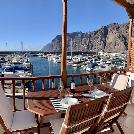 View Acantilados De Gigantes